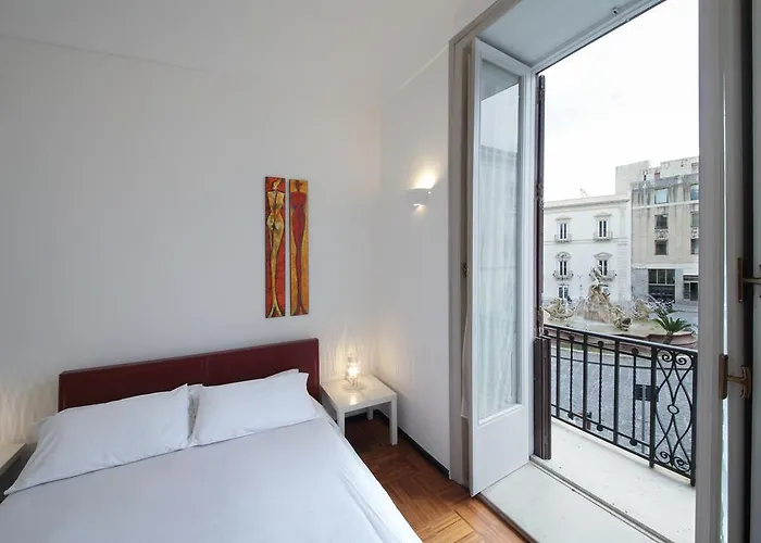 Five לינה וארוחת בוקר