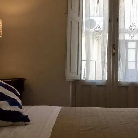 Bed & Breakfast Five